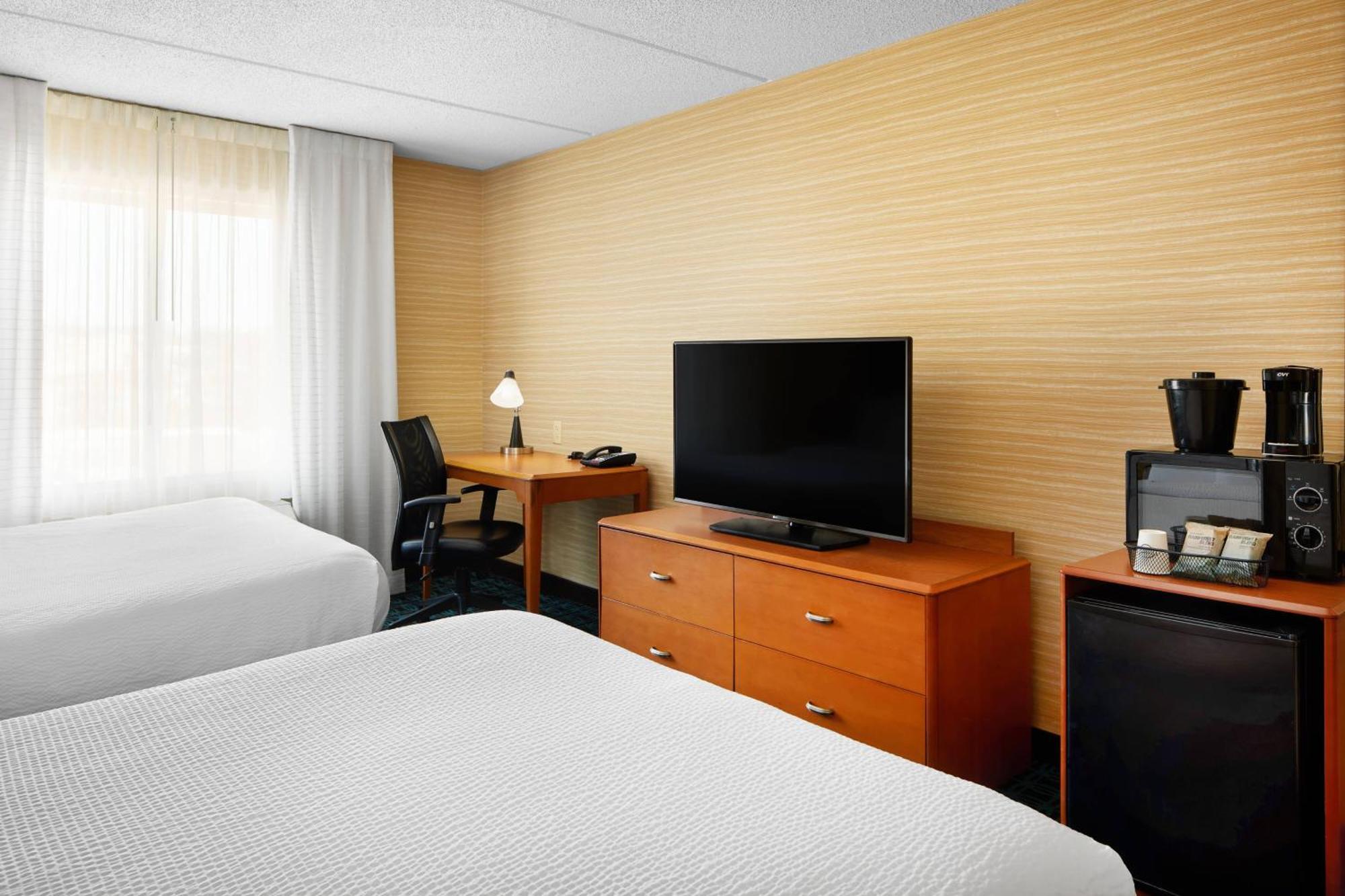 Fairfield Inn And Suites By Marriott Plainville Esterno foto